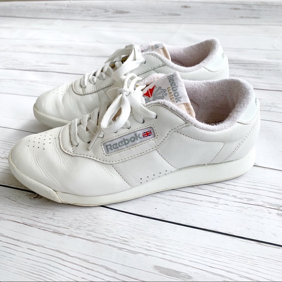 Reebok Shoes - EUC Reebok Princess Classic Tennis Shoes Sneakers